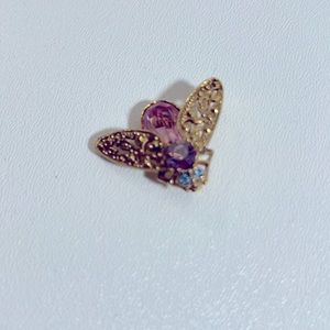Sparkling pink purple and blue zirconias! Beautiful bumblebee brooch!